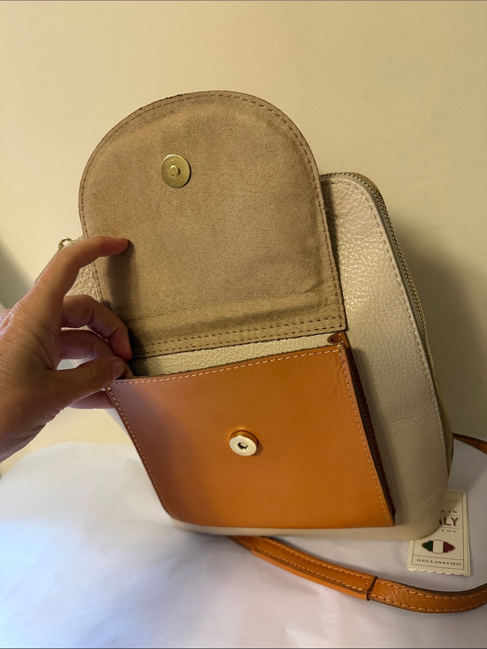 Leather Two-Tone Beige and Tan Women’s Backpack/Crossbody/Shoulder bag, new - Picture 5 of 10